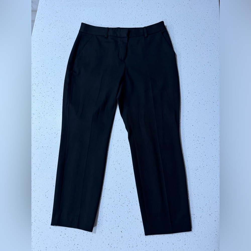 Black Express Columnist Ankle dress pants. Size 10 short.